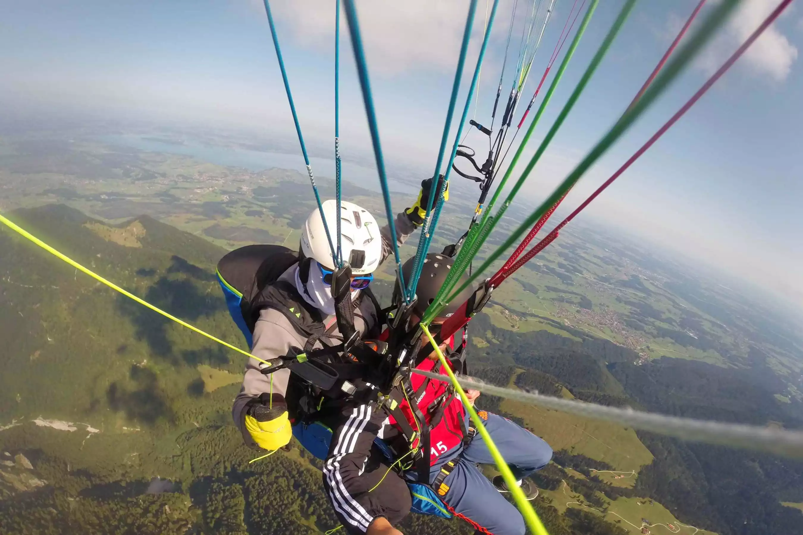 Florian Schroll Pilot Bergfliegen Alpen